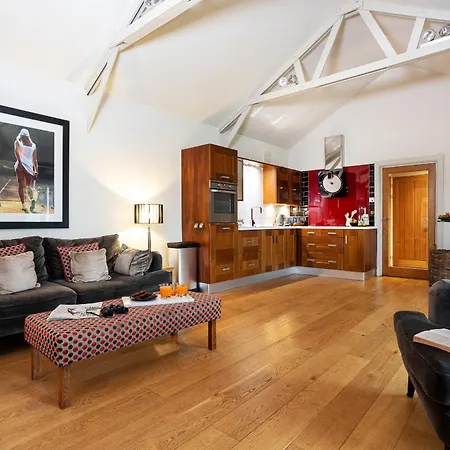 The Pavilion - With Hot Tub Ferienhaus Kirkby Lonsdale