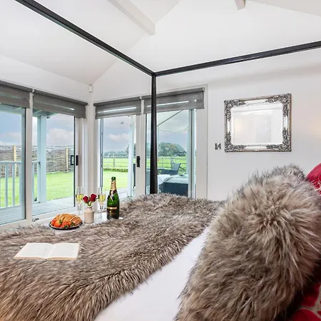 The Pavilion - With Hot Tub Dom wakacyjny Kirkby Lonsdale